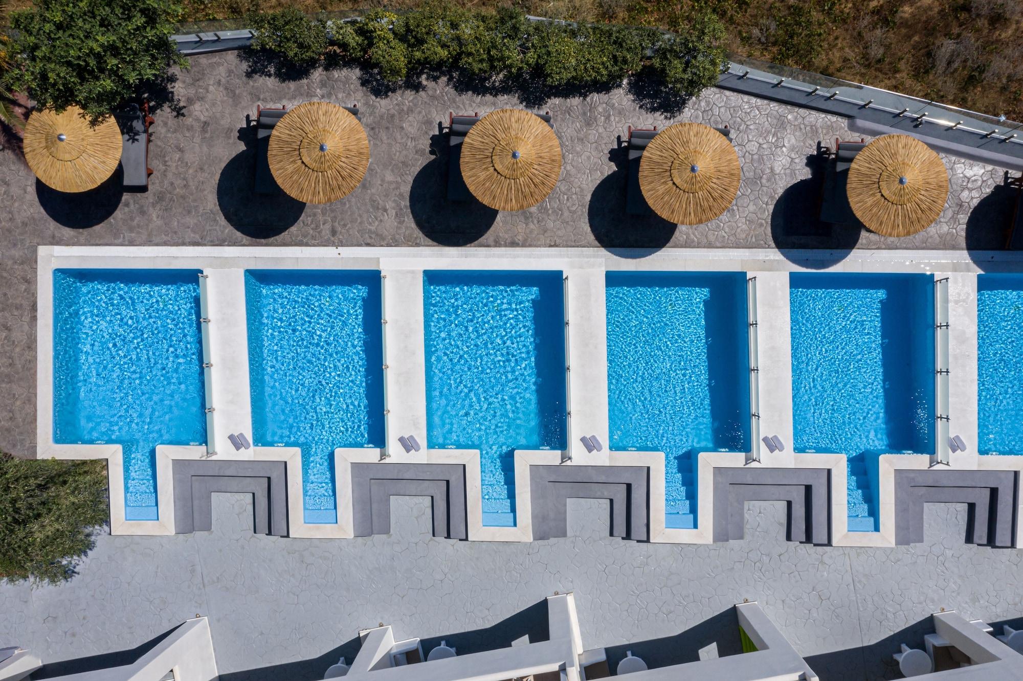 Splendour Hotel And Suites Фиростефани Екстериор снимка
