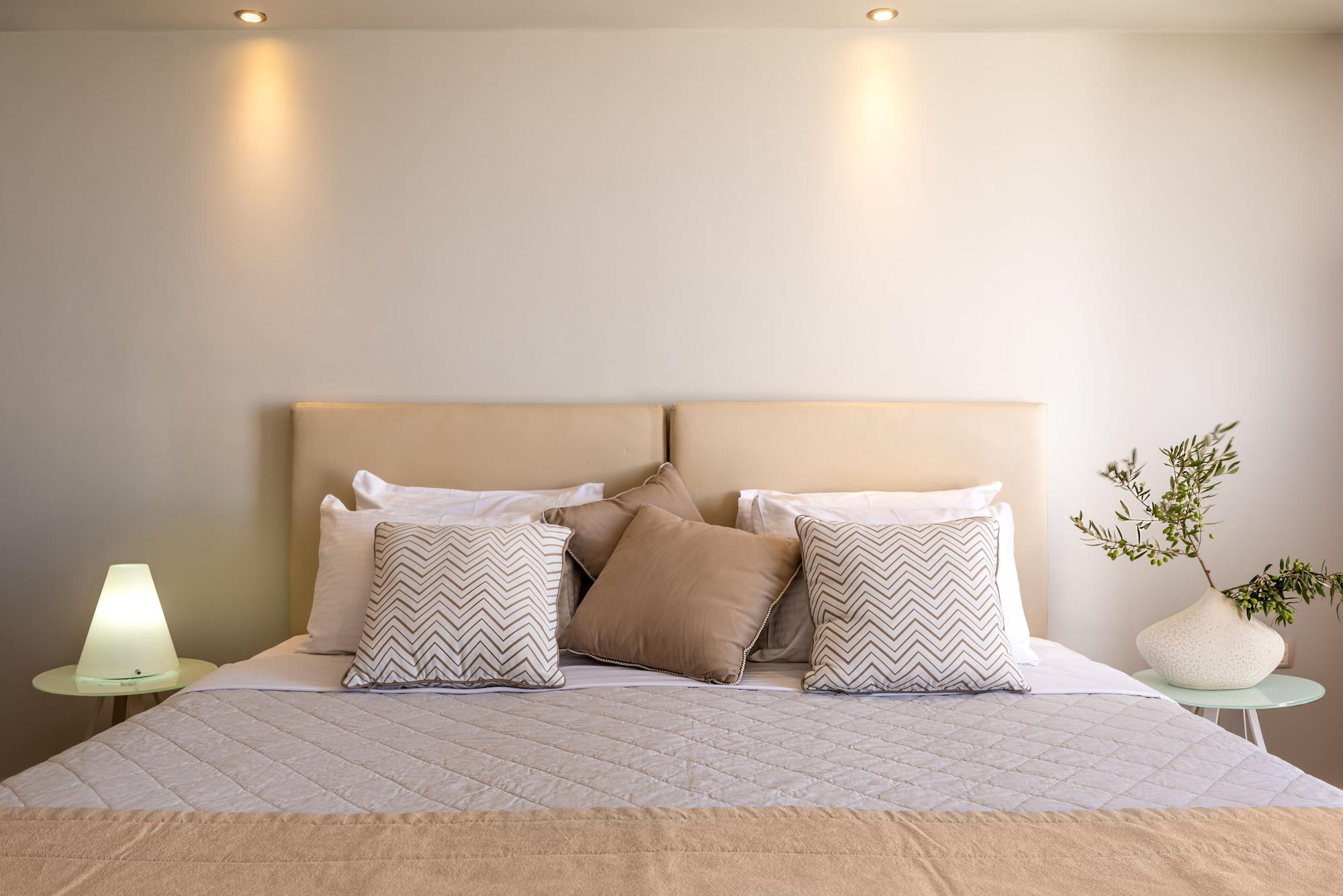 Splendour Hotel And Suites Фиростефани Екстериор снимка