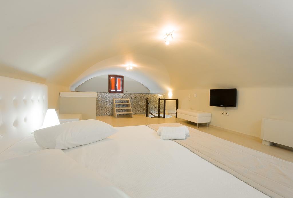 Splendour Hotel And Suites Фиростефани Екстериор снимка