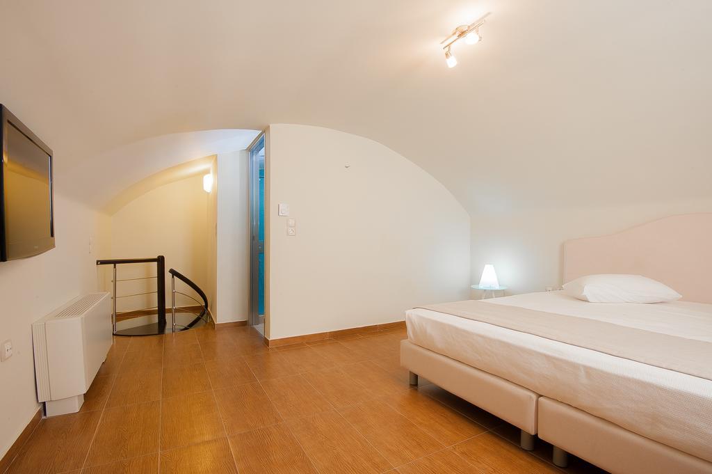 Splendour Hotel And Suites Фиростефани Екстериор снимка