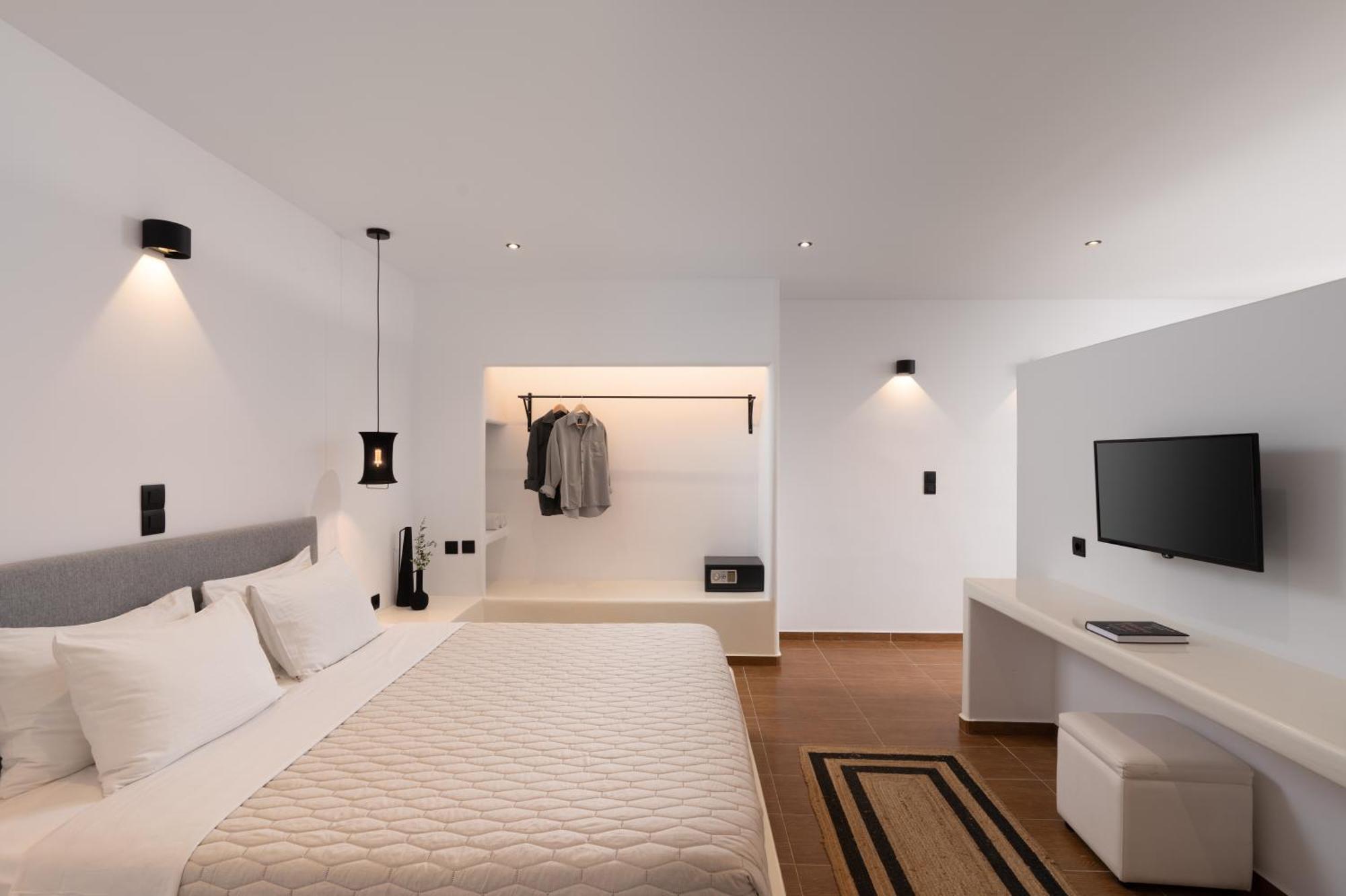 Splendour Hotel And Suites Фиростефани Екстериор снимка